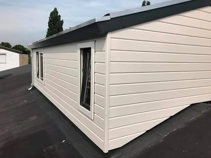 kunststof-gevelbekleding-wit-5 HPL rabatdelen, keralit